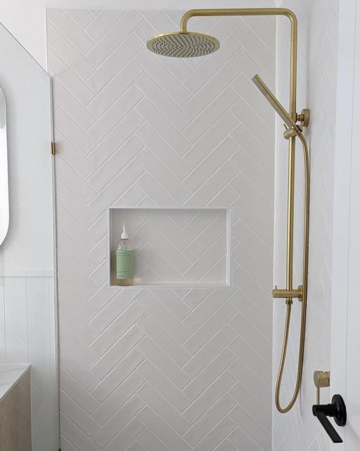 Contemporary subway tile bathroom