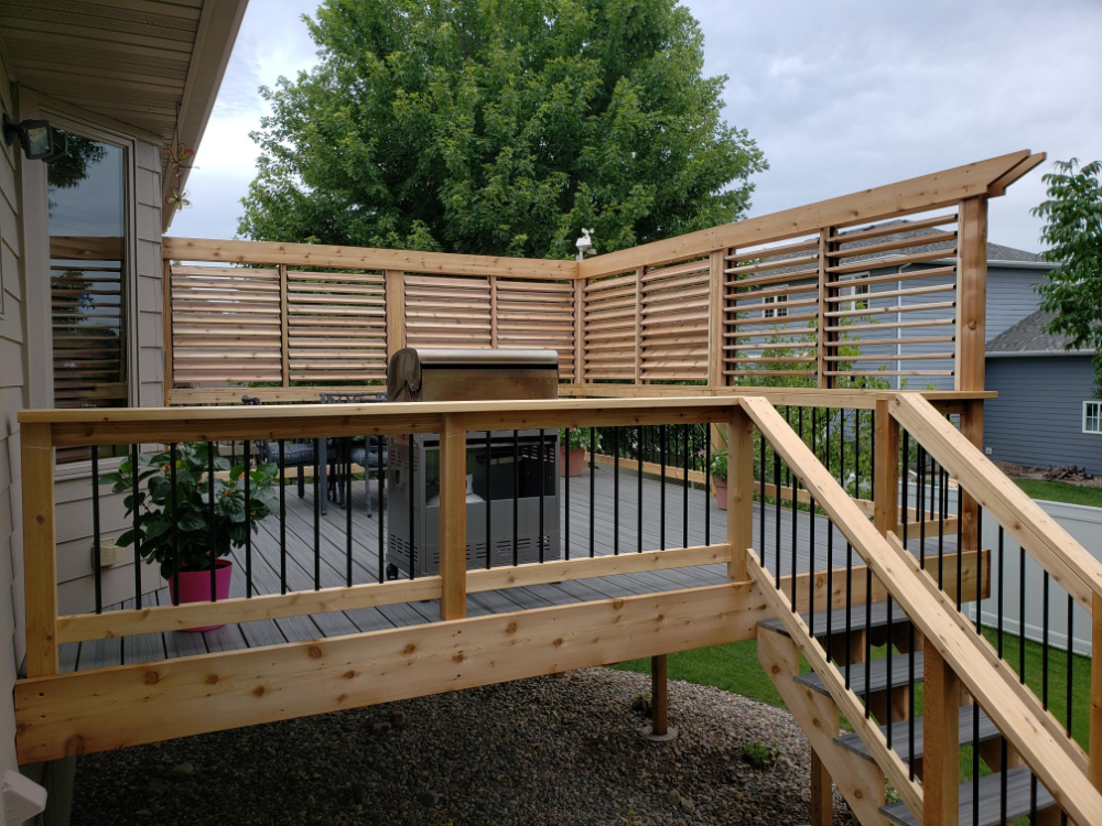 How to choose the deck privacy
screens