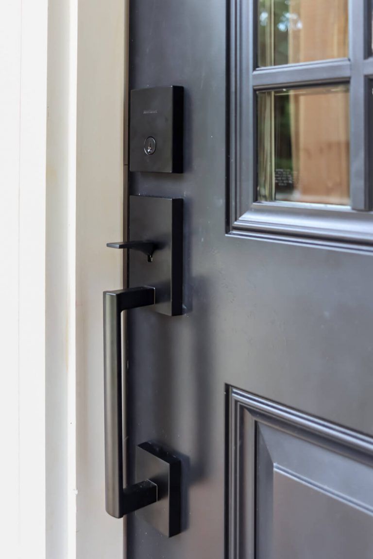 Handle with Flair: Upgrade Your Home with Stylish Front Door Handles