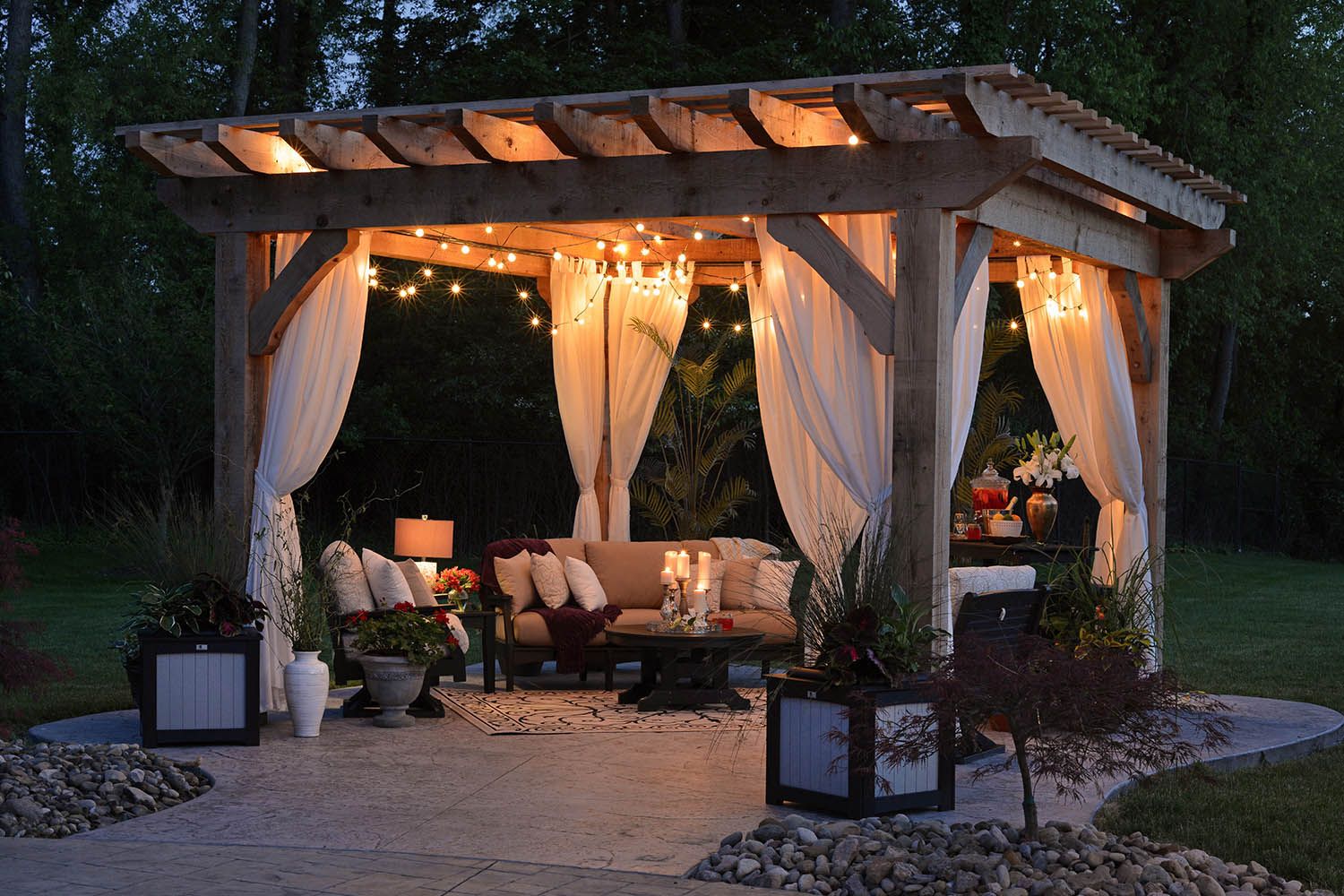 Outdoor gazebo ideas that will
make you fan of Gazebo