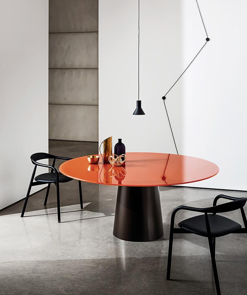 A great replacement for a traditional wooden table: glass top dining table