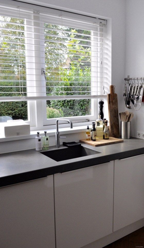 Keep Heat and Light at Bay
with Stylish Kitchen Blinds