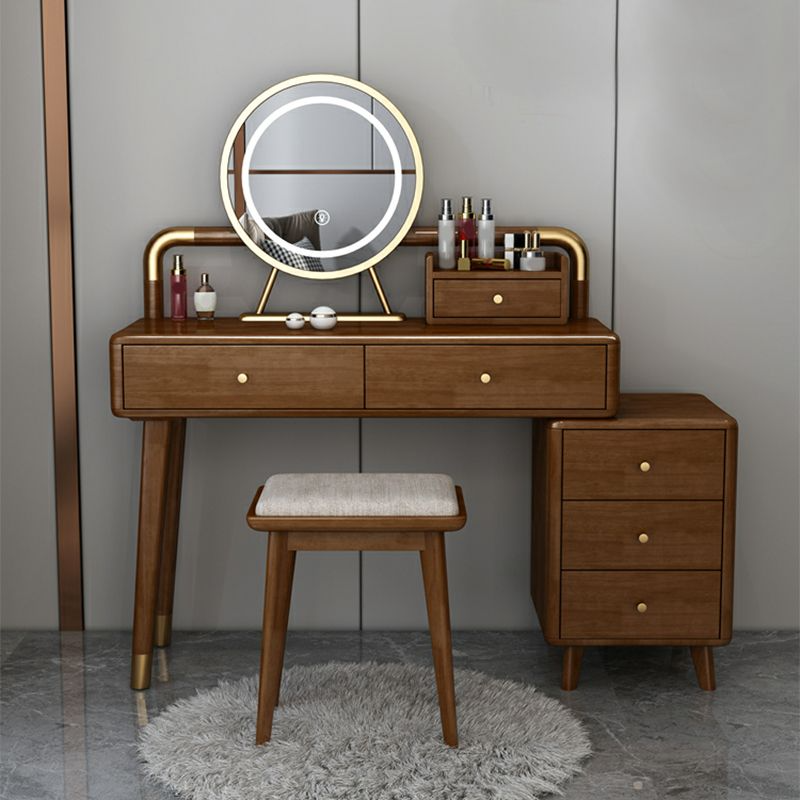 Characteristics Of Lighted Vanity Table