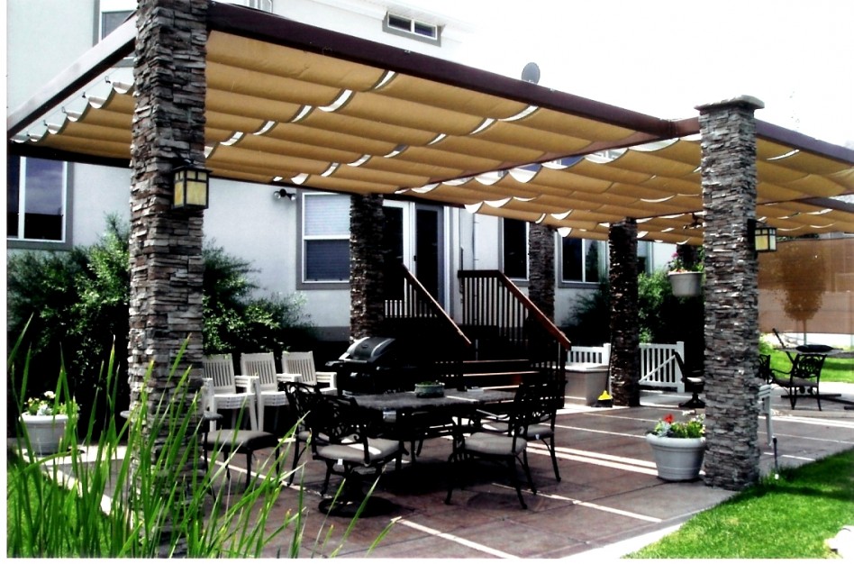 Ways to make the best out of
your backyard canopy