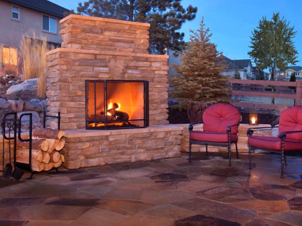 backyard fireplace ts-153816520_plan-for-building-an-outdoor-fireplace_s4x3 CIQQONS