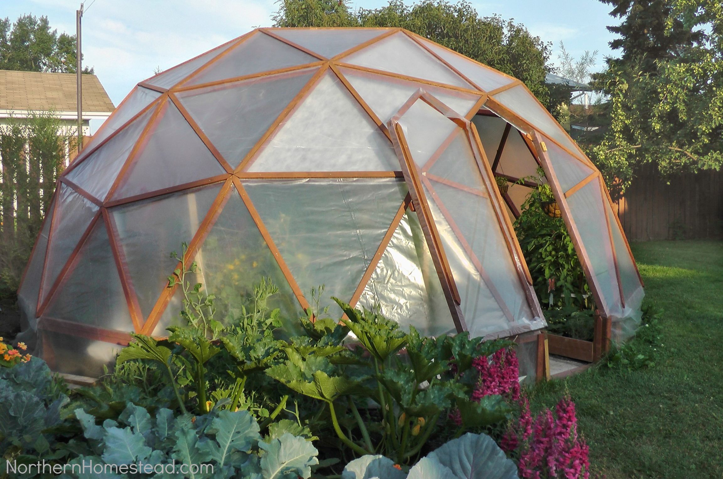 backyard greenhouse 18 diy backyard greenhouses - how to make a greenhouse UMKEIVY