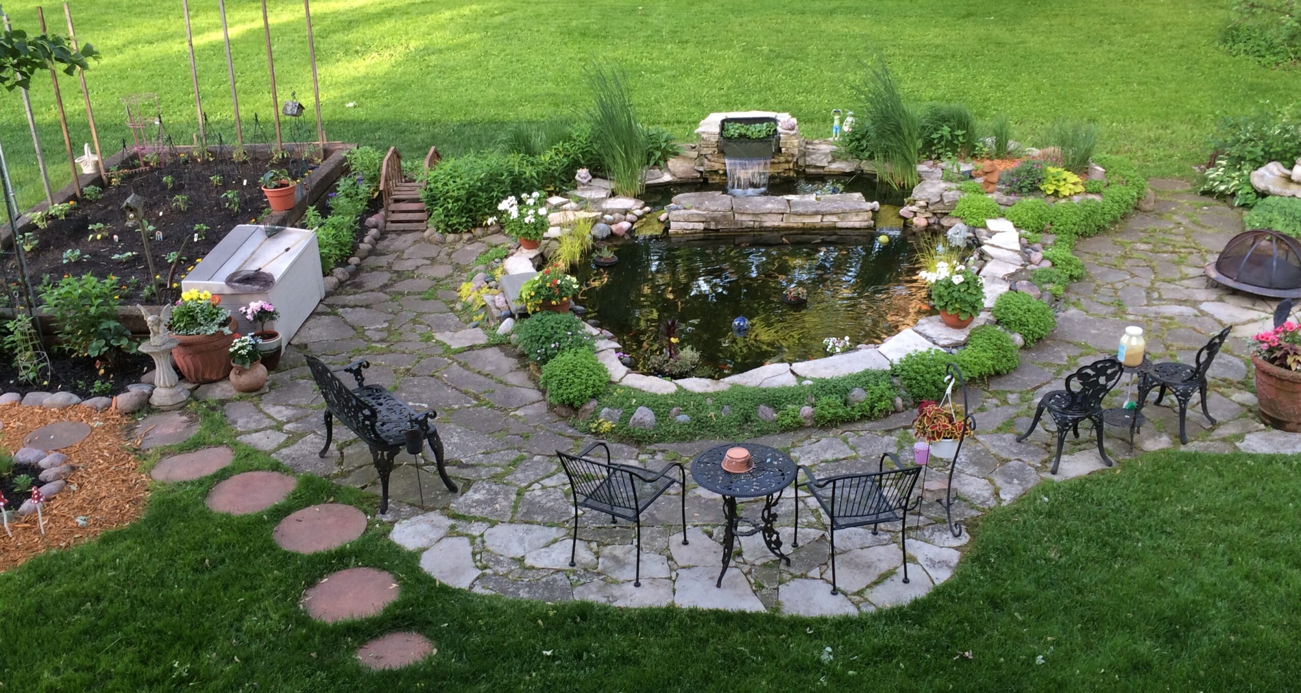 beautiful backyard pond and garden. CWBSRXY