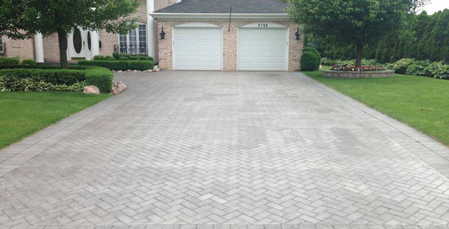 brick driveway PZTEAYW