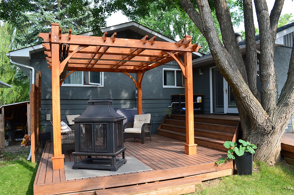 cedar pergola RFFPTGQ