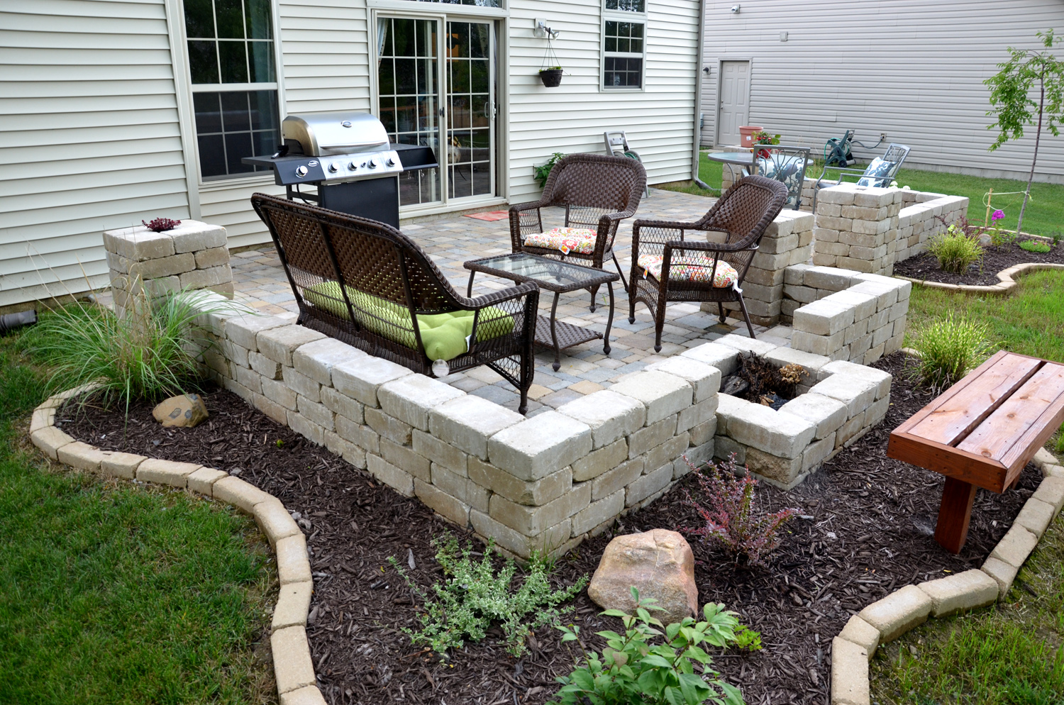 diy patio diy backyard stone paver patio tutorial AIAZGFP