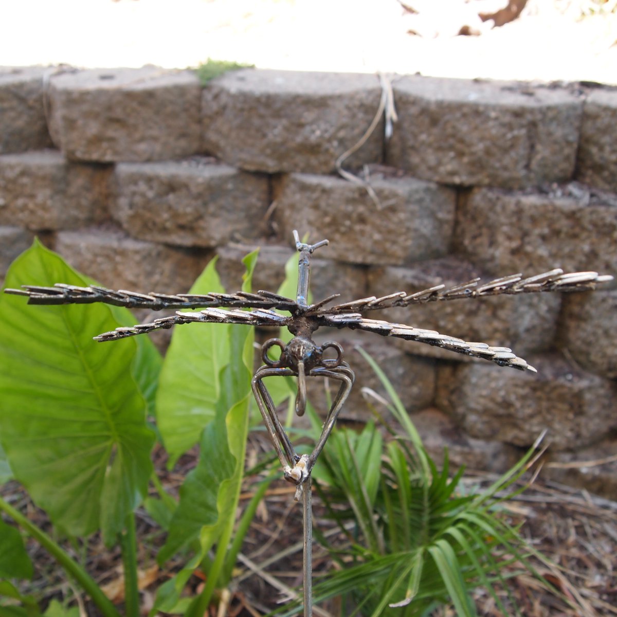 dragonfly on rod metal garden art garden zoo NOIICCZ