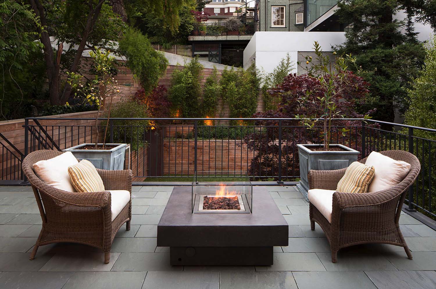 fabulous outdoor patio ideas-08-1 kindesign TBEMCUH