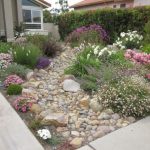 front garden design 28 beautiful small front yard garden design ideas TWOXVXQ