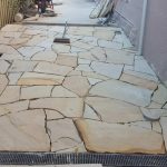 indian sandstone-natural-crazy paving-driveway SXGEBSX