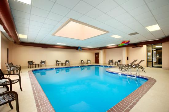 indoor swimming pools capitol plaza hotel park place restaurant: indoor swimming pool YZTXQFU