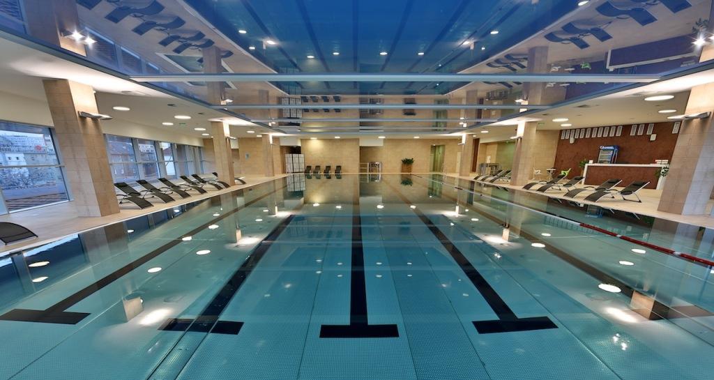 indoor swimming pools in bratislava - golem central KRFOBUM