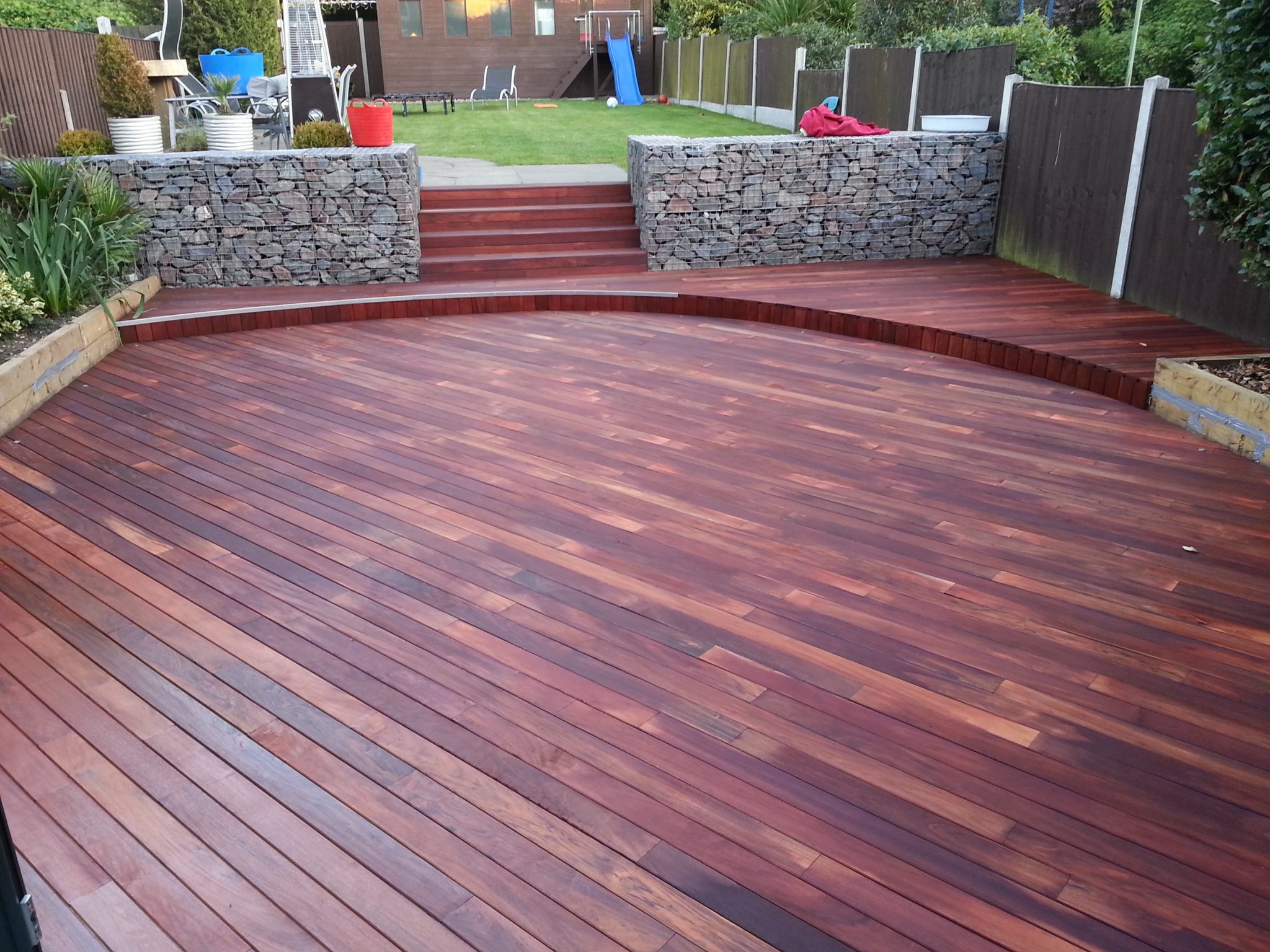 Why you should opt for
Hardwood Decking