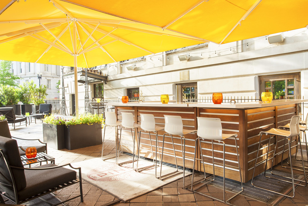 Things to consider when
building your patio bar