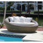 mauzac round patio daybed with cushions RMMVHZR