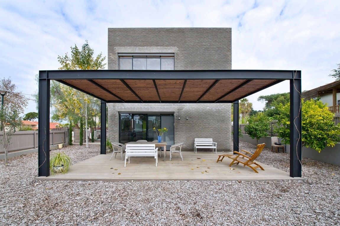 modern pergola view in gallery BHYEYUP