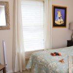 need inexpensive window coverings? paper blinds are easy to modify and USLWEYX