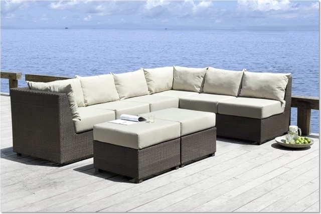 Go soft on a Seat by Using
Outdoor Couches