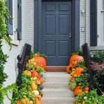 outdoor decorating ideas find more fall decorating ideas BRRFKIS