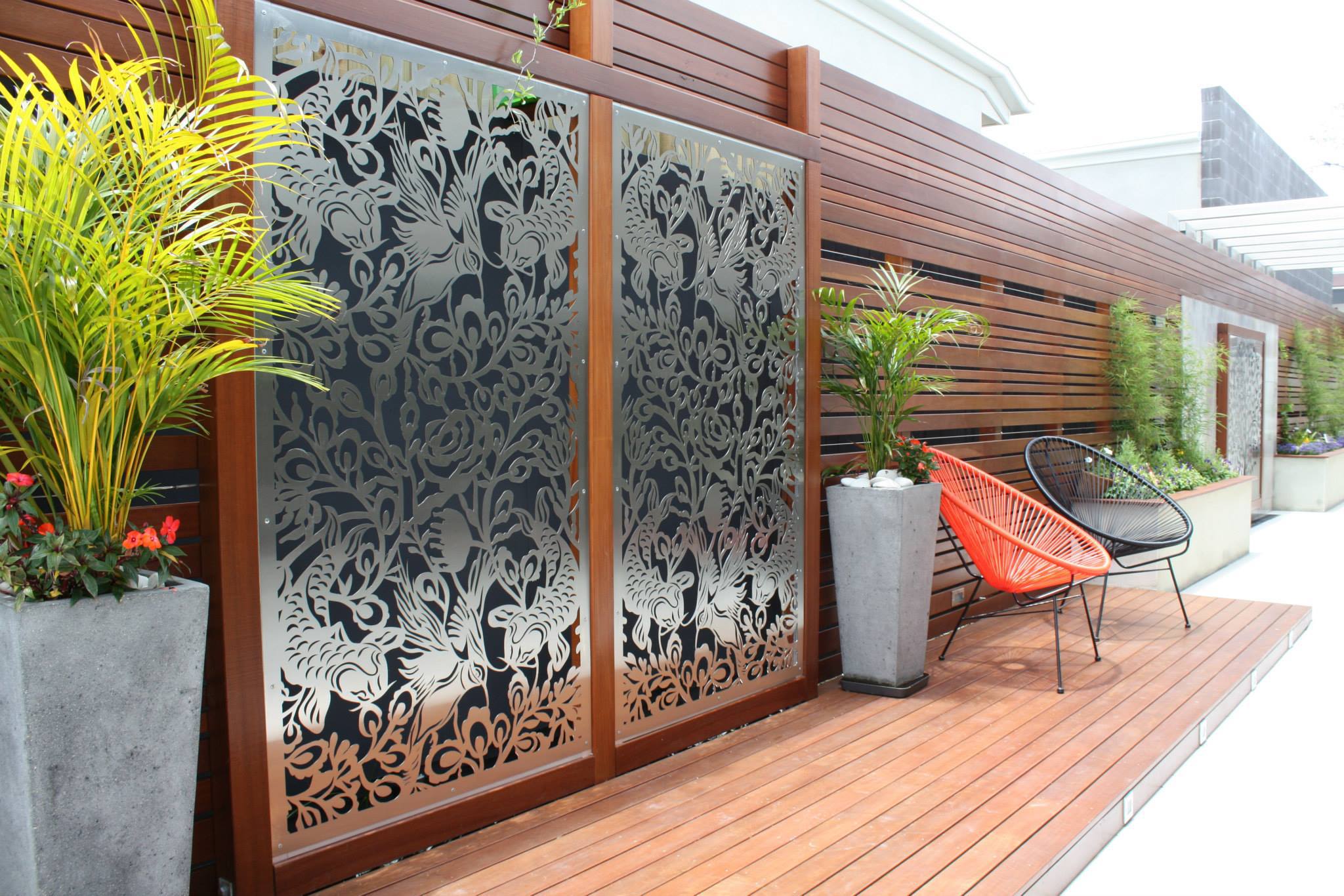 Install Outdoor Screens and
Enjoy Privacy