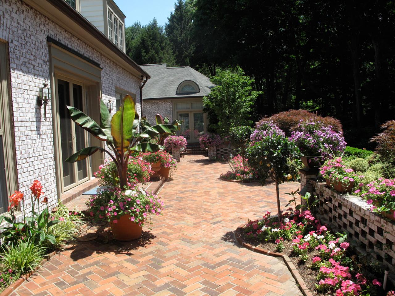 paver patio ideas brick paver patios | hgtv WZOGTUK