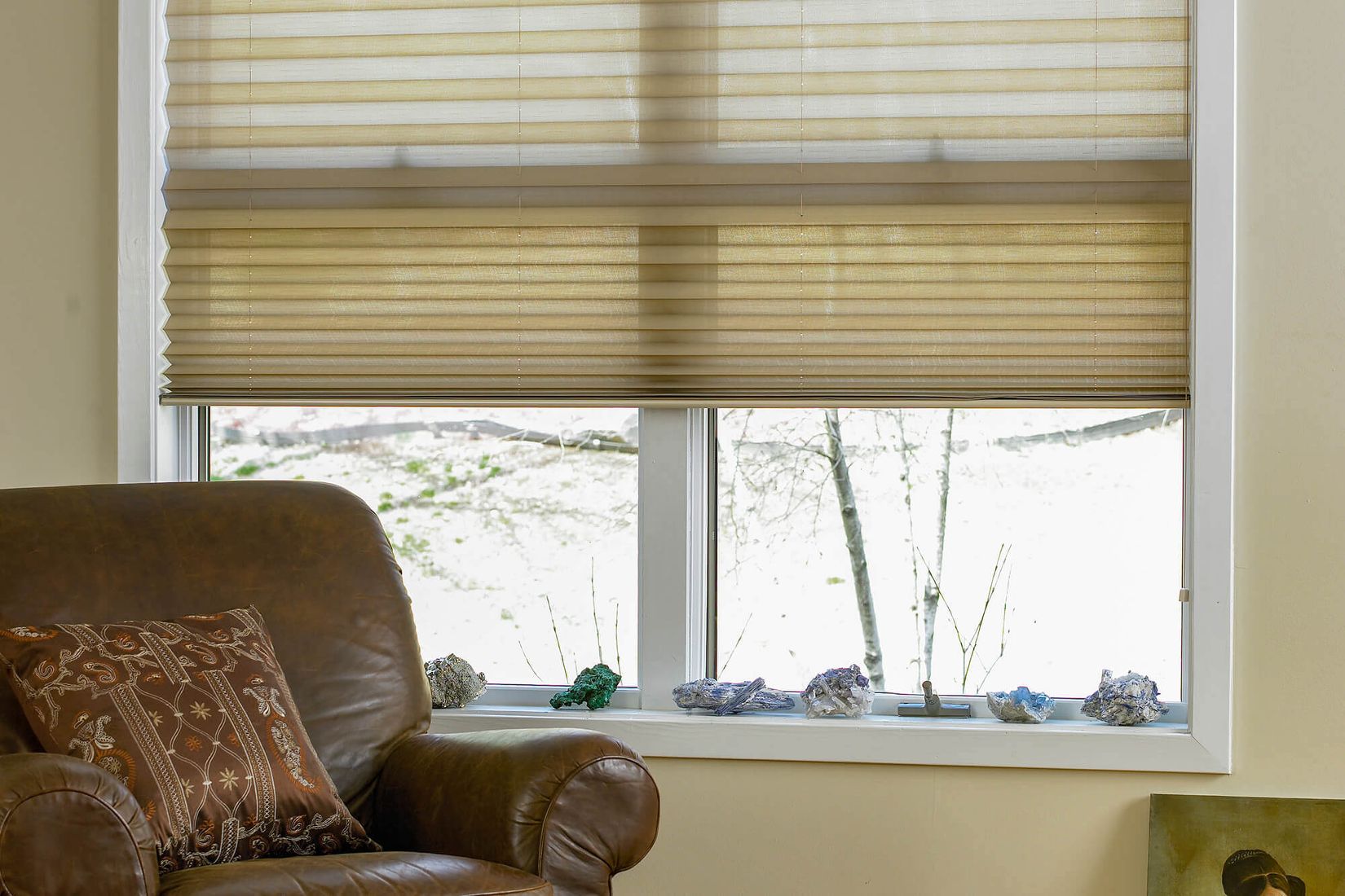 pleated shades the grand pleat pleated shade gives this room a lot of character. QVXVSMG