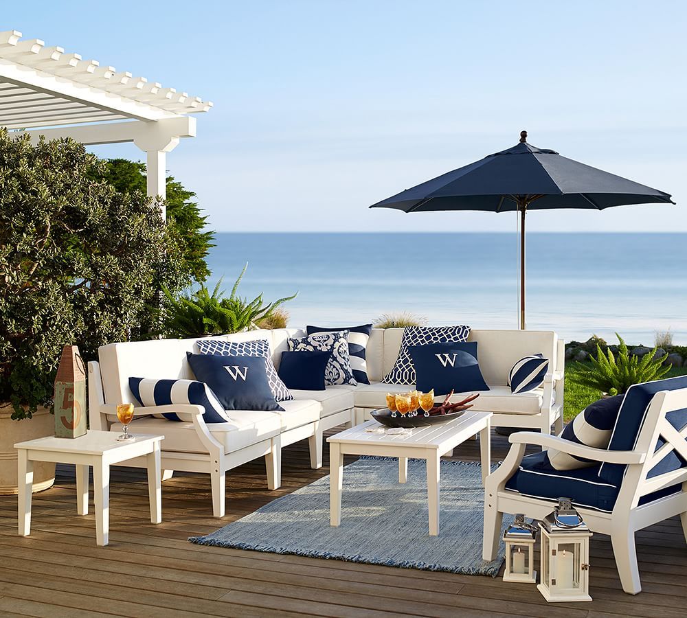 White patio furniture when you
are not sure of what to choose