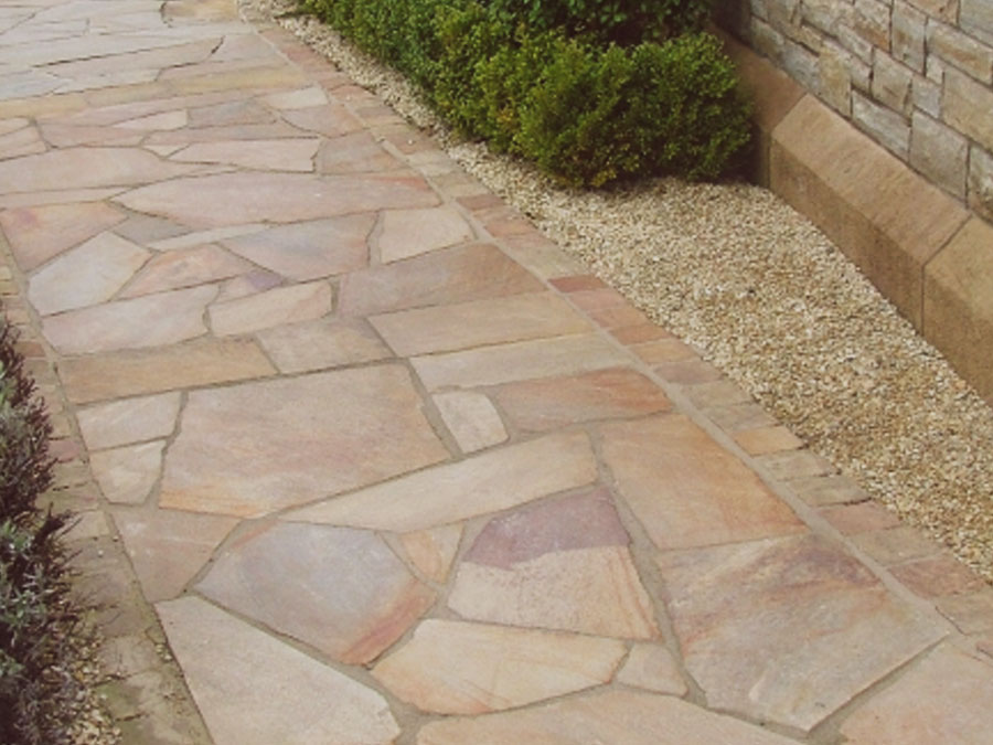 Perk Up Your Walkway with
Stunning Crazy Paving Styles