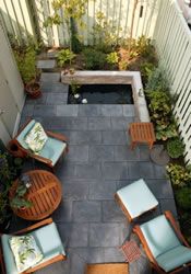 small yard ideas--different things that can be done with narrow spaces QRMUAPS