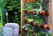 vertical garden ideas create an airy garden backdrop with simple chicken wire EZPWBYQ