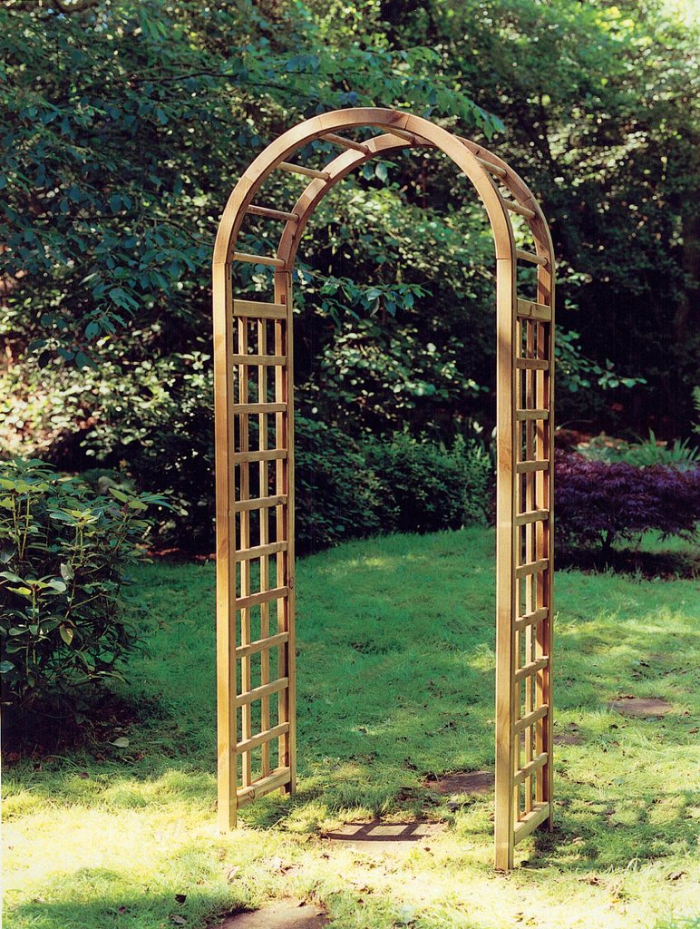 The process of adorning your
garden with wooden garden arches