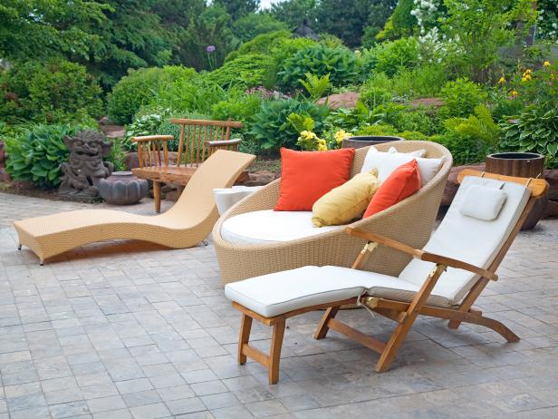 Modern Outdoor Furniture | HGTV