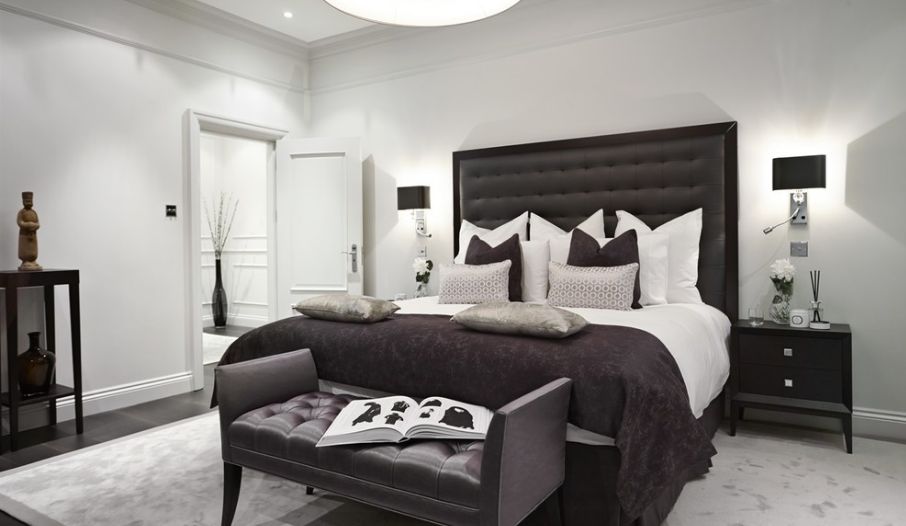 35 Timeless Black And White Bedrooms That Know How To Stand Out