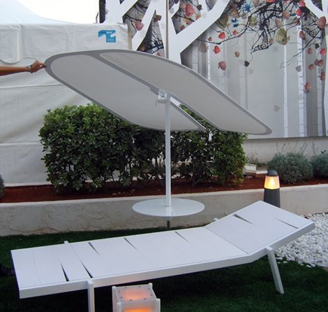 Modern Patio Umbrellas - Nenufar contemporary parasols by Samoa Design