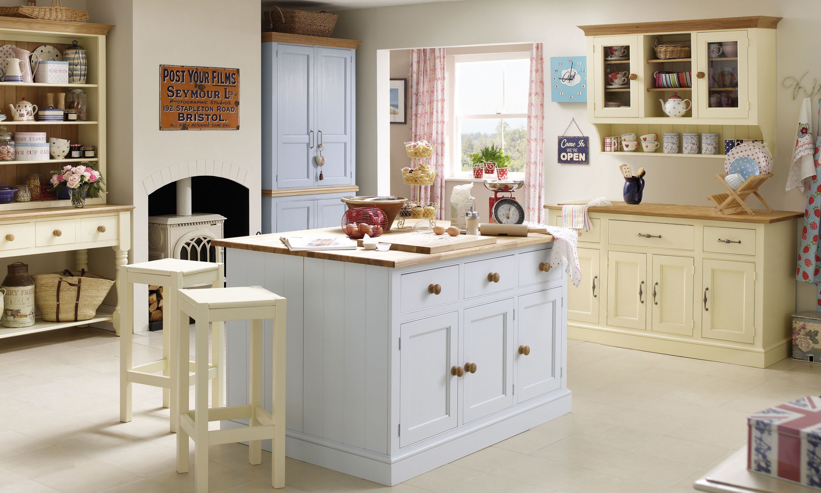 7 Ways To Create A Country Kitchen Fit For 2018 - Kitchen Design Ideas