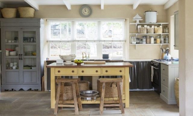 7 ways to create a country kitchen