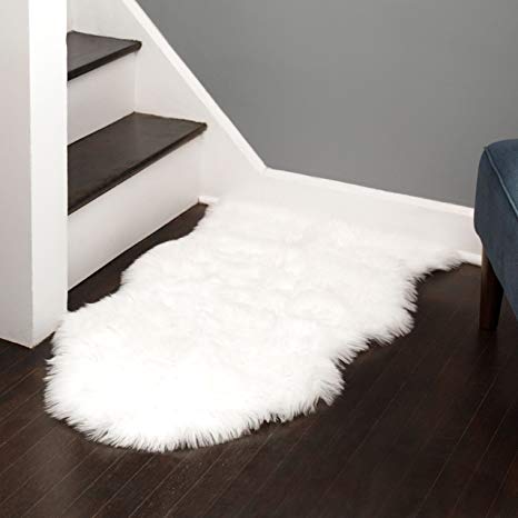 Amazon.com: Silky Super Soft White Faux (Fake) Sheepskin Shag Rug