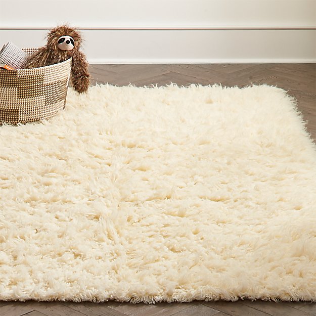 Have The Delight Of A Flokati  Rug At Your Own Home