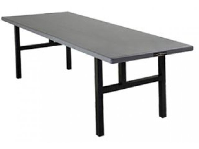 Folding Table: Easy To Use And  Pretty