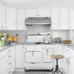 22 Kitchen Makeover Before & Afters - Kitchen Remodeling Ideas