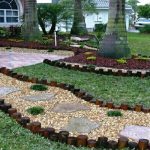 10 Inexpensive Landscaping Ideas for your Yard - Green Gold