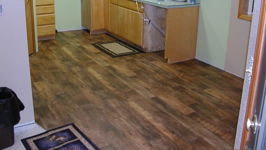 Linoleum Flooring: Not just for Grandma's House? | Angie's List