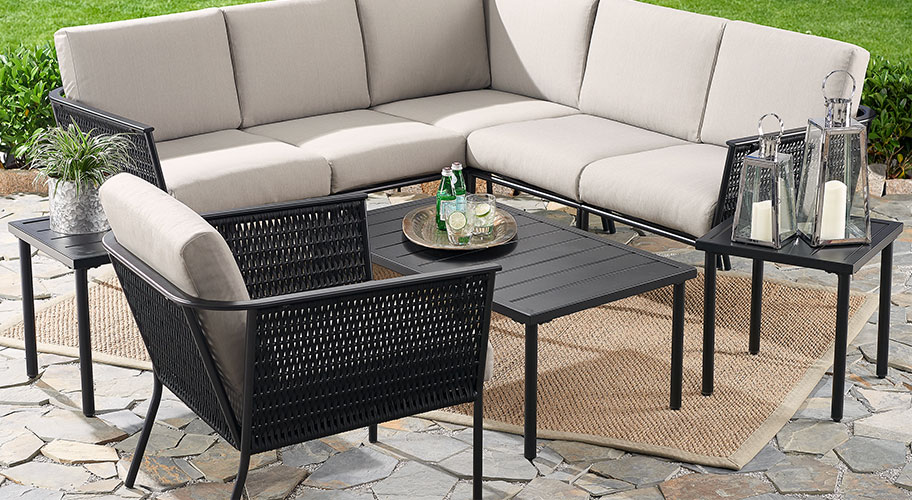 Grab The Best Of Outdoor  Furniture