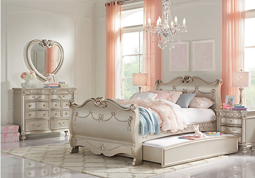 Princess Bedroom Set with  Adorable Accentuating Details