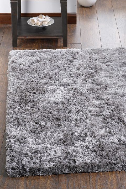 Shaggy Rugs Should Be In The  Top List Of Must Haves