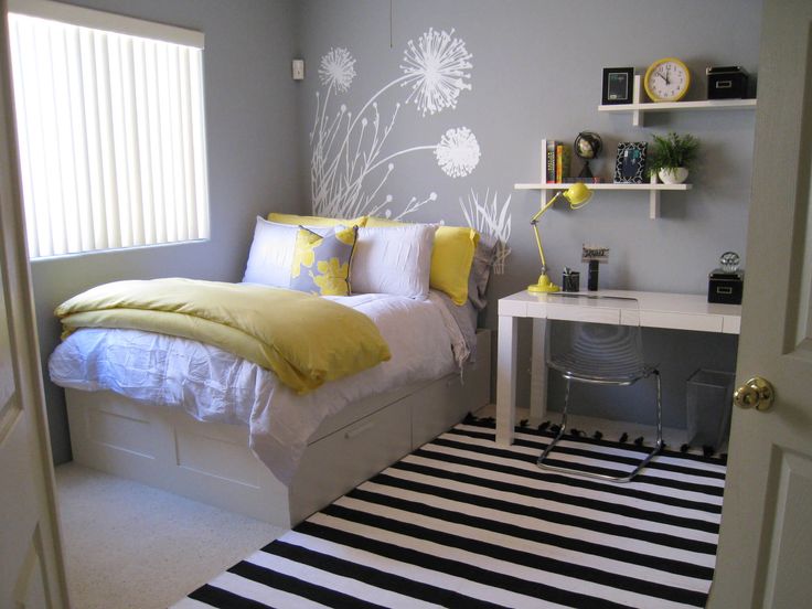 A brief summary of small  bedroom decorating ideas